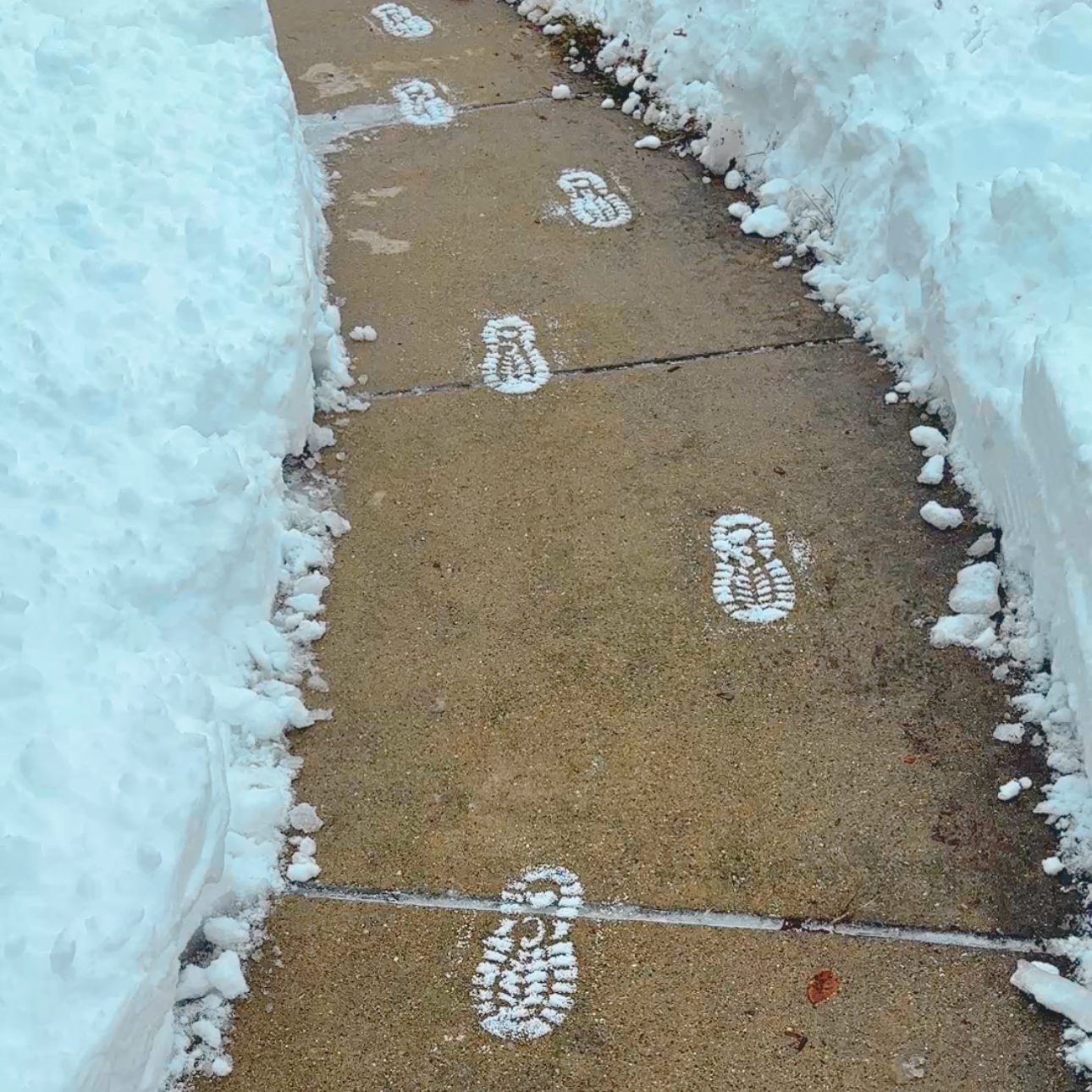 Santa's Footprint Stencils & Snow